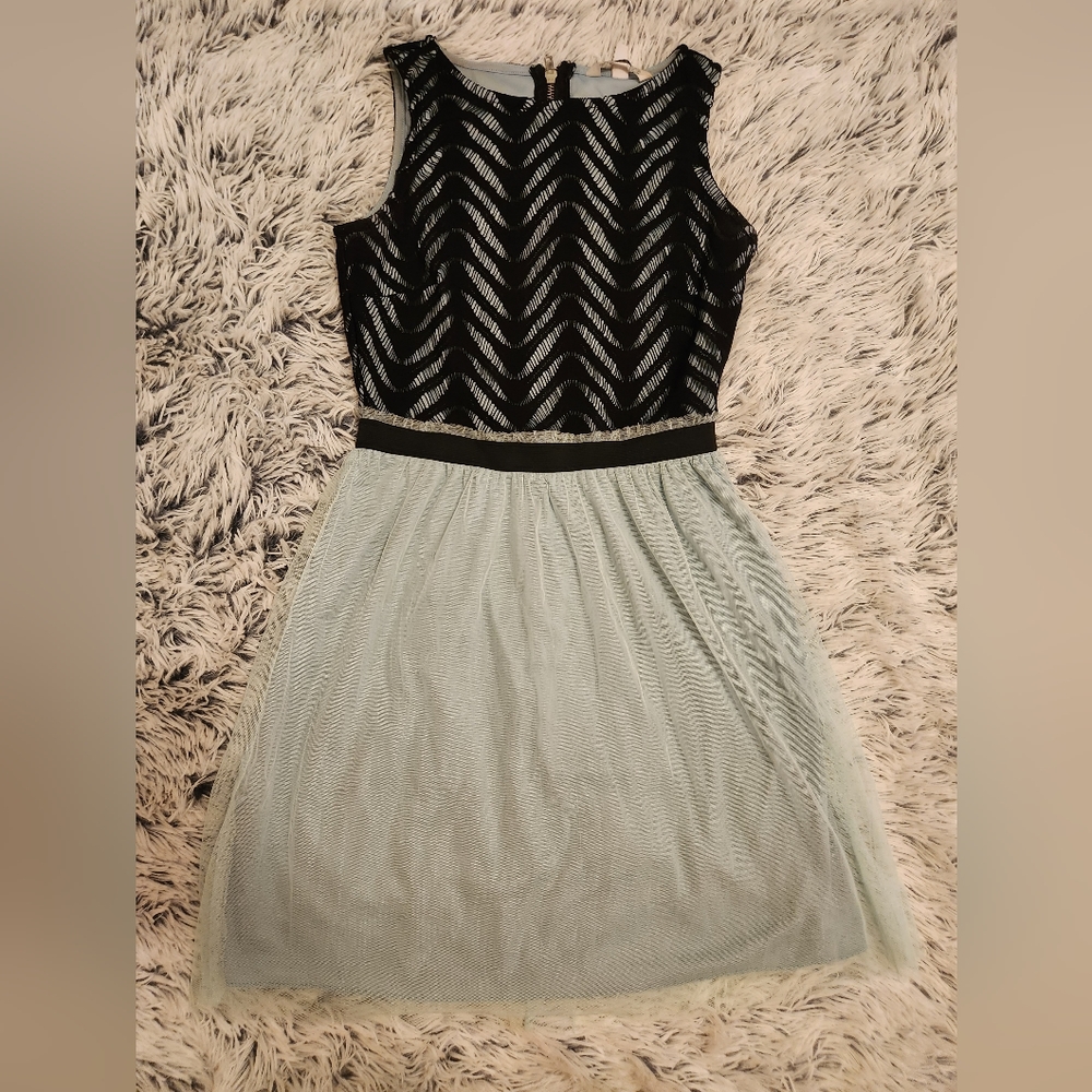 Speechless Size Small Semi Formal Dress